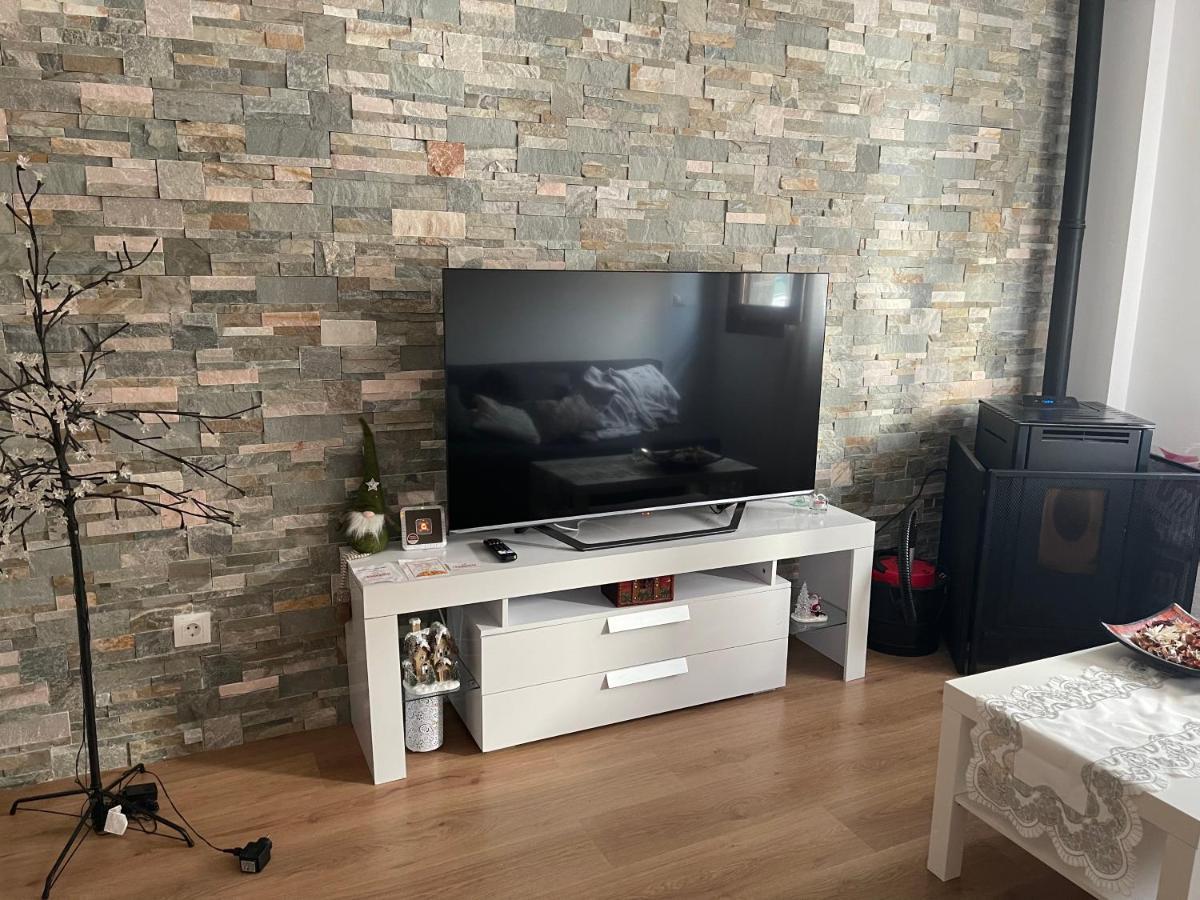 Apartameto Verena Deluxe 과르디올라 데 베르가 외부 사진